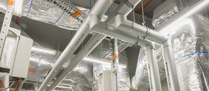 On-floor air handling plant room